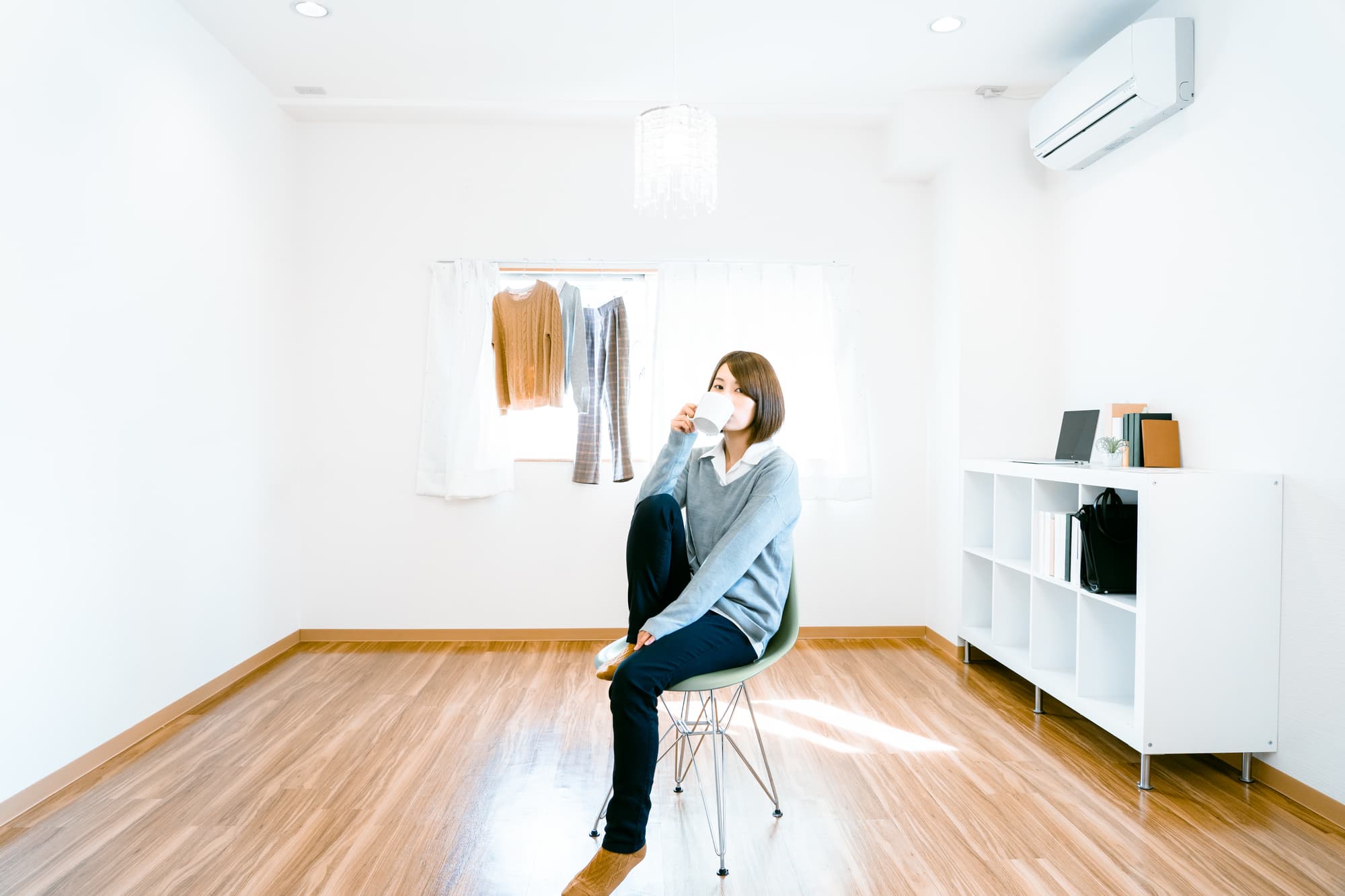 収納がない部屋でもできる工夫と便利グッズを解説